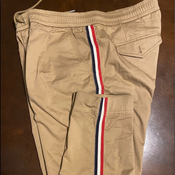 MONCLER
Men's Pleated Side-Tape Chino Jogger Pants - Picture 6 of 11